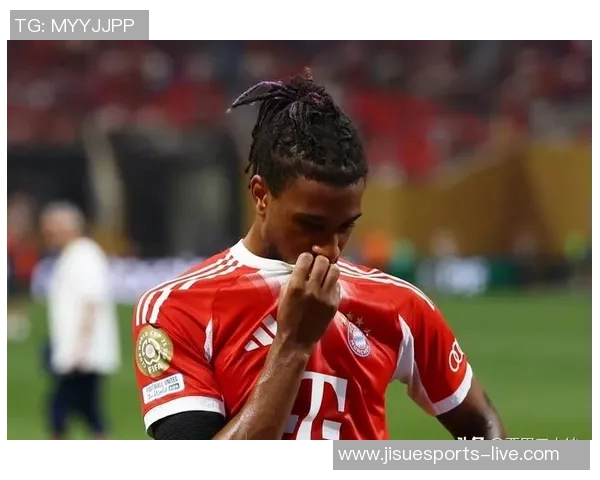 中超赛场惊现历史冷门曼联逆袭拜仁上演6比2大胜盛宴