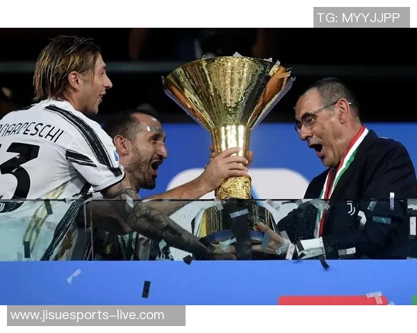 英超激战:里昂大胜尤文图斯6比2全场沸腾瞬间回顾与分析 英超激战:里昂大胜尤文图斯6比2全场沸腾瞬间回顾与分析