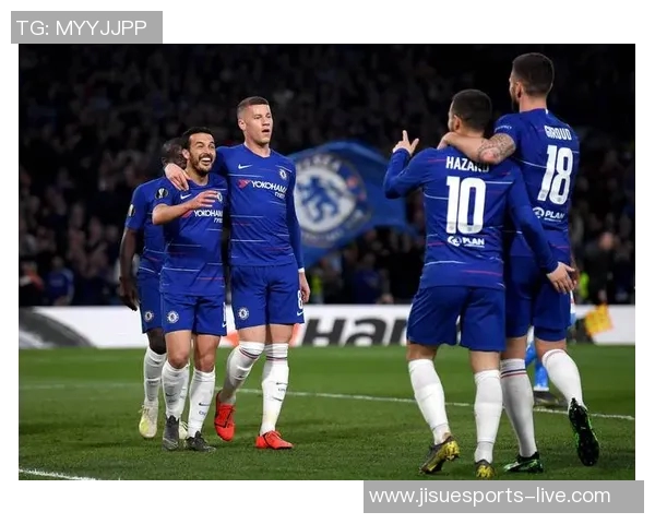 意甲激战:切尔西与曼城2比2平局逆转时刻引发全场狂欢 意甲激战:切尔西与曼城2比2平局逆转时刻引发全场狂欢