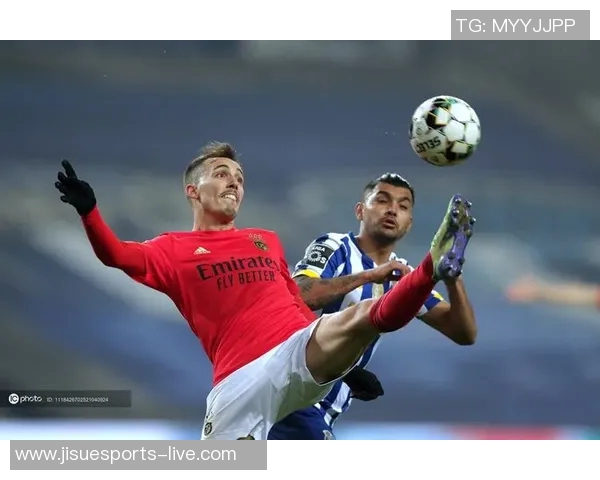 波尔图逆转本菲卡夺足总杯精彩瞬间战术分析与全场回顾 波尔图逆转本菲卡夺足总杯精彩瞬间战术分析与全场回顾