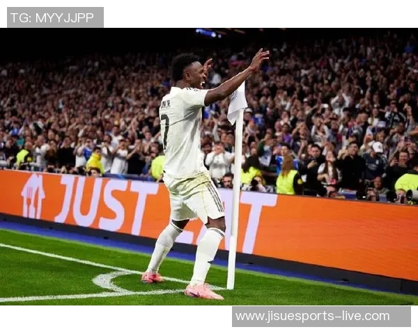 中超赛场惊现冷门本菲卡逆袭利物浦引发全场震动