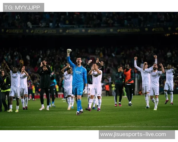 国王杯精彩对决曼联与波尔图战成平局帽子戏法引爆全场激情